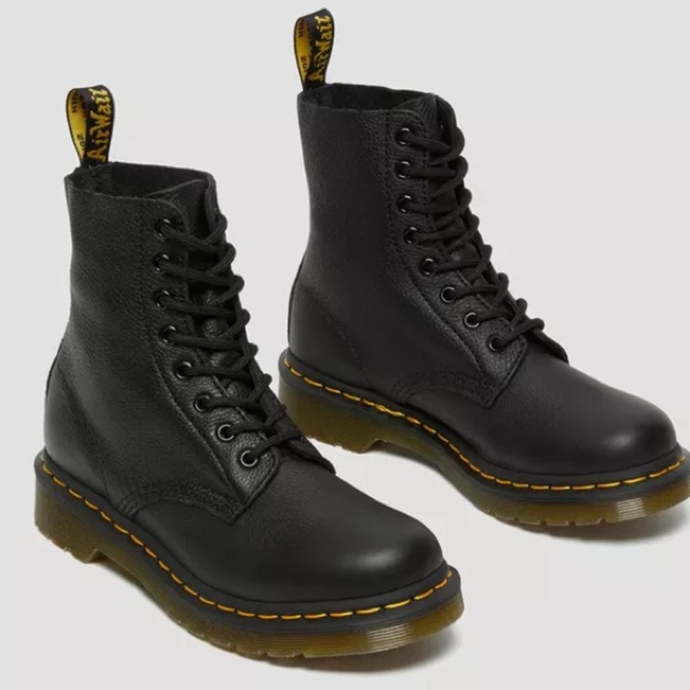 Dr Martens Pascal AW004 Boots Women’s Sz 9
